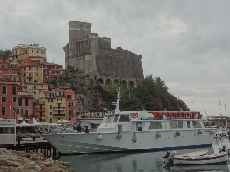 Affittacamere La Baia Di Lerici Ngoại thất bức ảnh