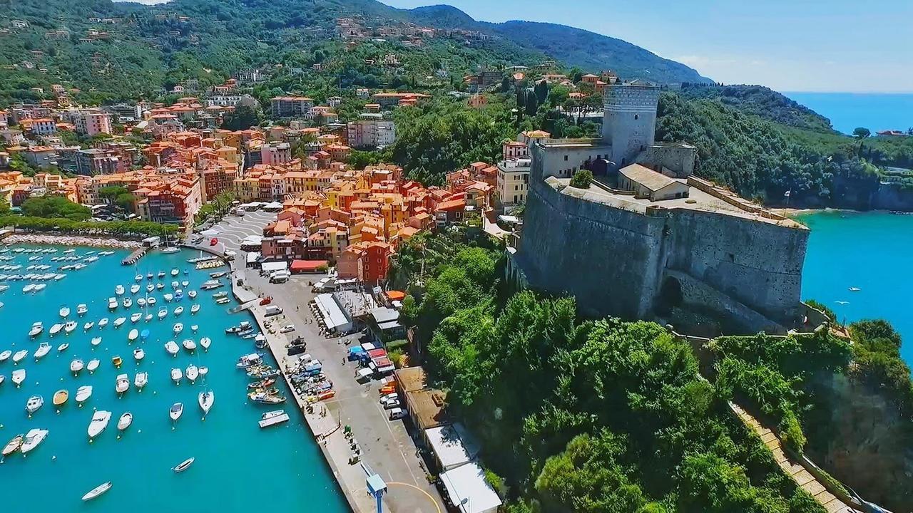 Affittacamere La Baia Di Lerici Ngoại thất bức ảnh