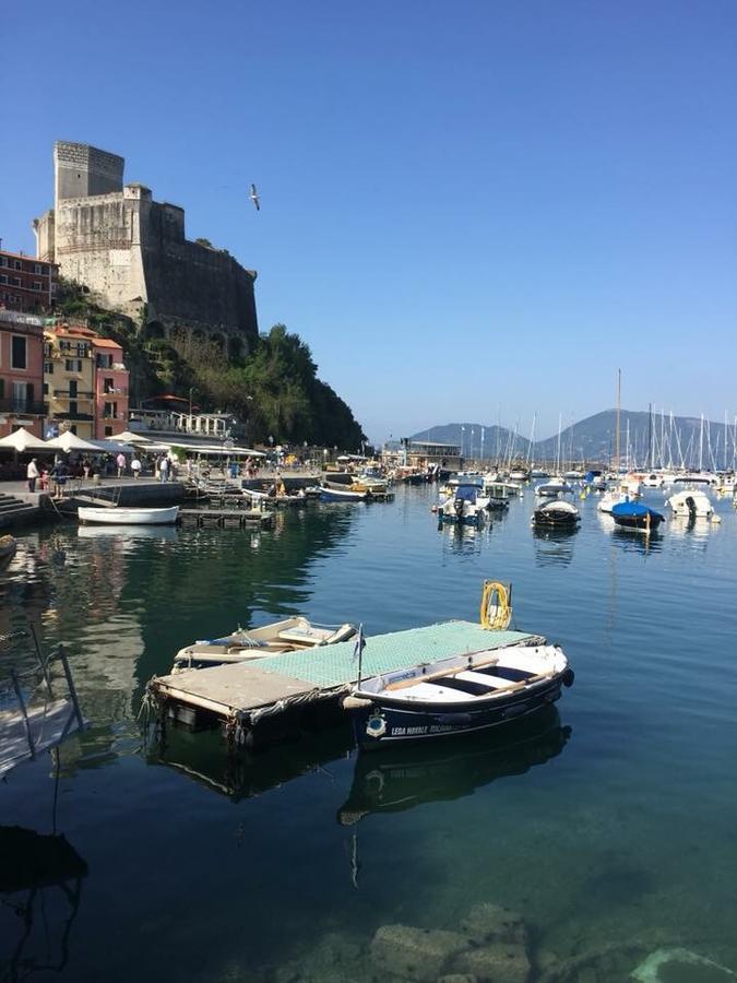 Affittacamere La Baia Di Lerici Ngoại thất bức ảnh