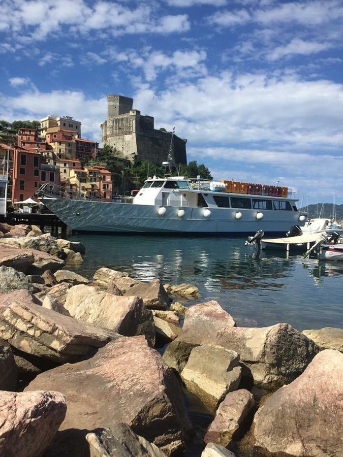 Affittacamere La Baia Di Lerici Ngoại thất bức ảnh